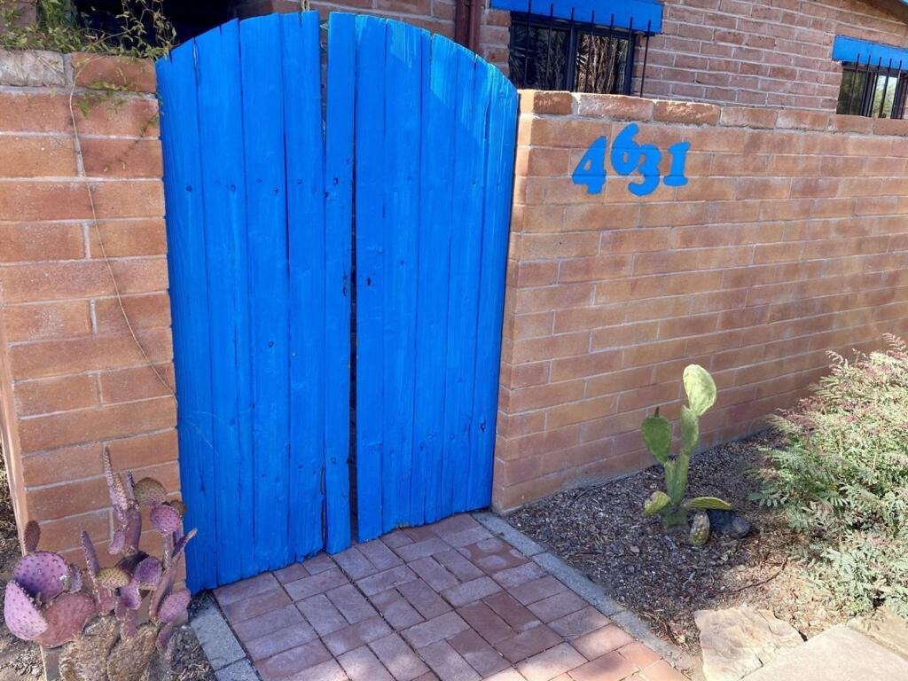 Casa Azul - Cute Centrally Located Adobe With Large Fenced Outdoor Living For Pets And Adults, Non-Smoking 土桑 外观 照片