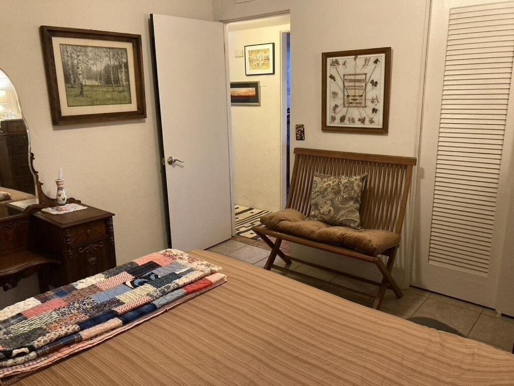 Casa Azul - Cute Centrally Located Adobe With Large Fenced Outdoor Living For Pets And Adults, Non-Smoking 土桑 外观 照片